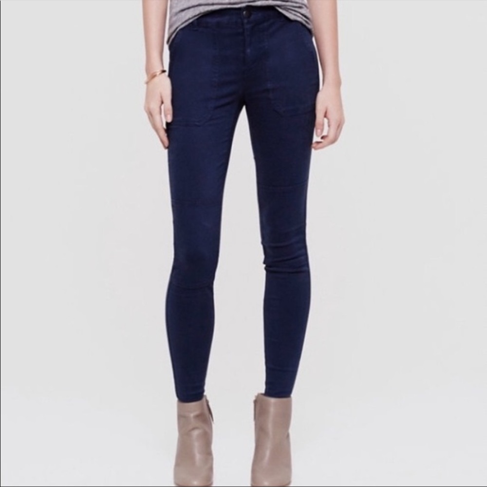 Lou & Grey Brushed Up Cargo Pant
